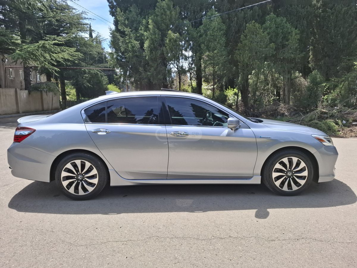 Honda Accord - фото 2