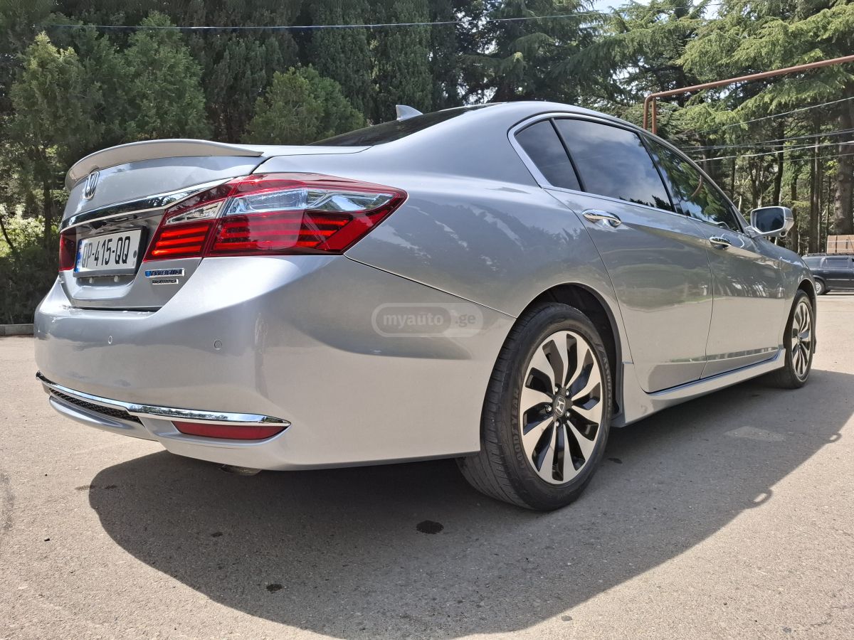 Honda Accord - фото 3