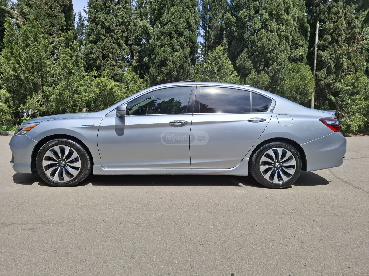 Honda Accord - фото 6