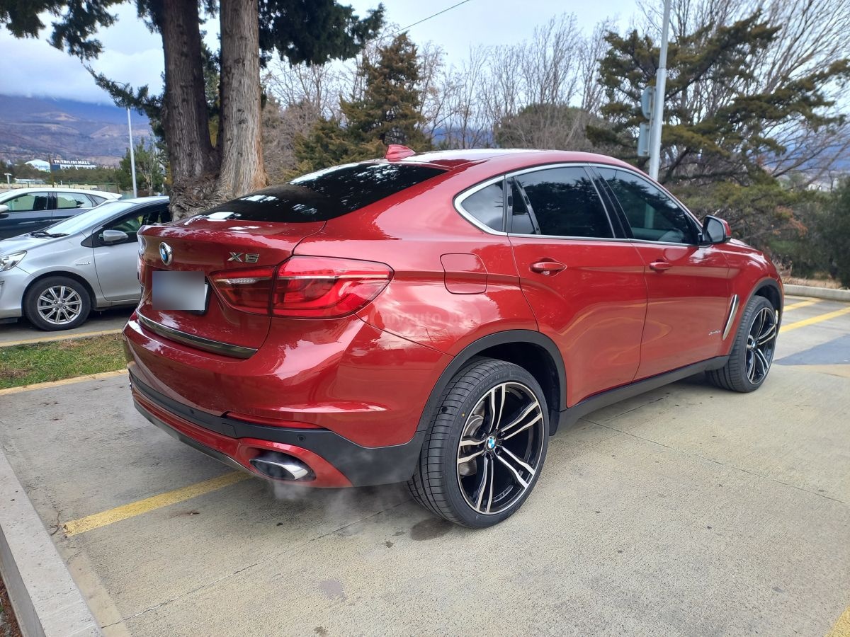 BMW X6 - фото 2