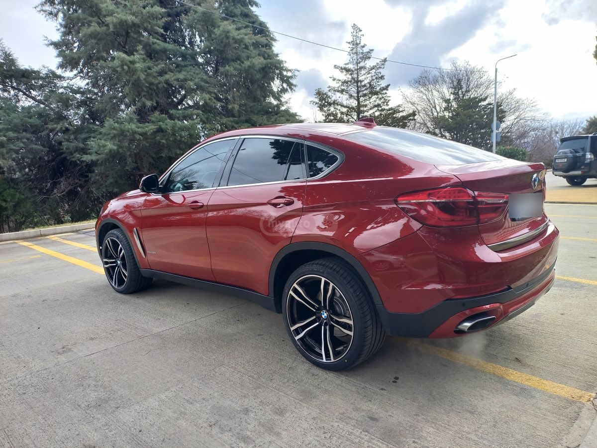 BMW X6 - фото 3