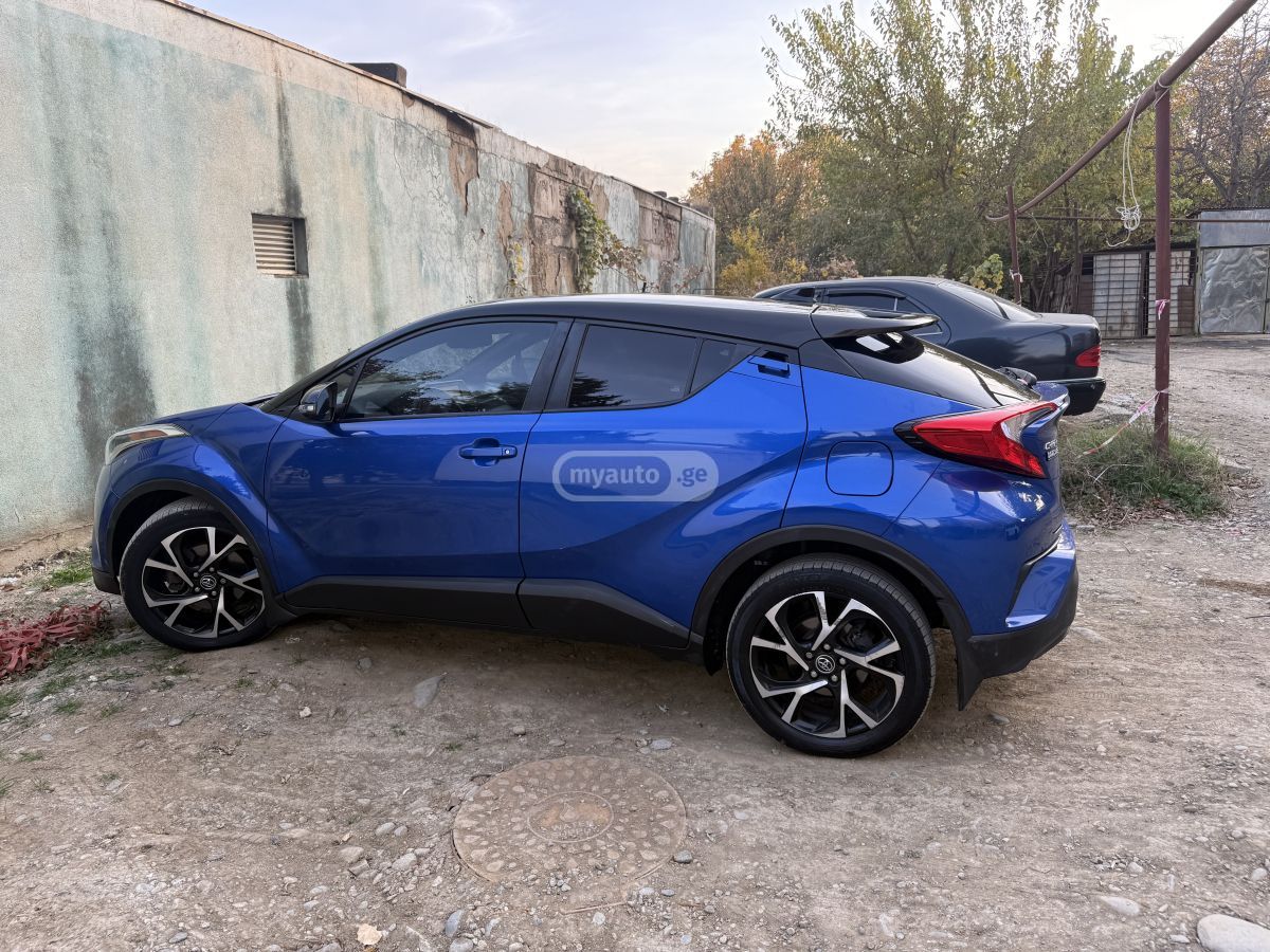 Toyota CHR - фото 2