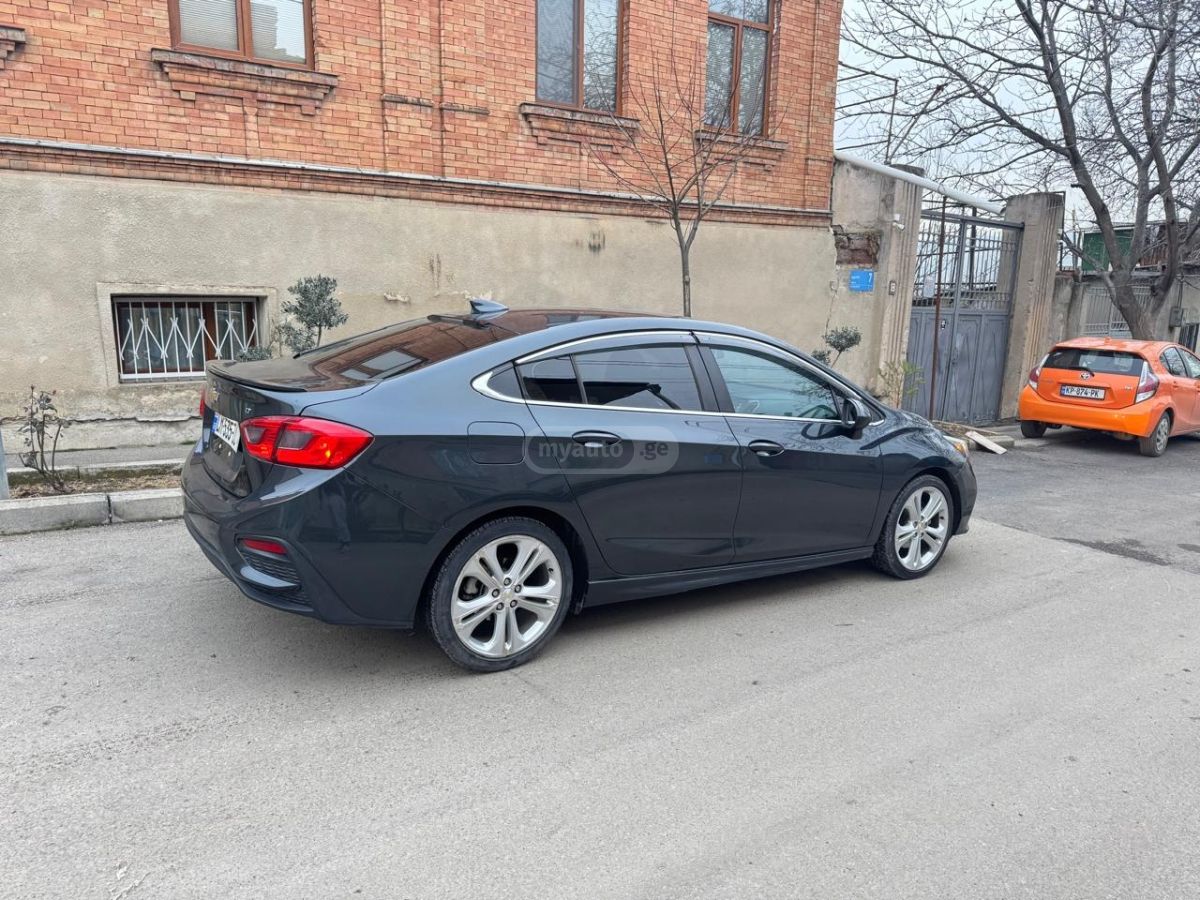 Chevrolet Cruze - фото 2