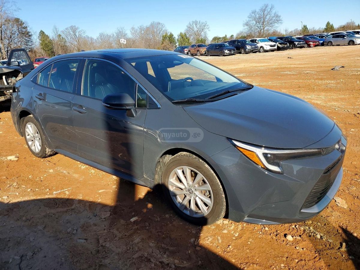 Toyota Corolla - фото 3