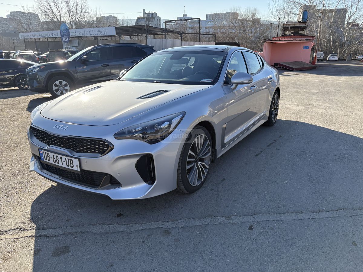 Kia Stinger - фото 2