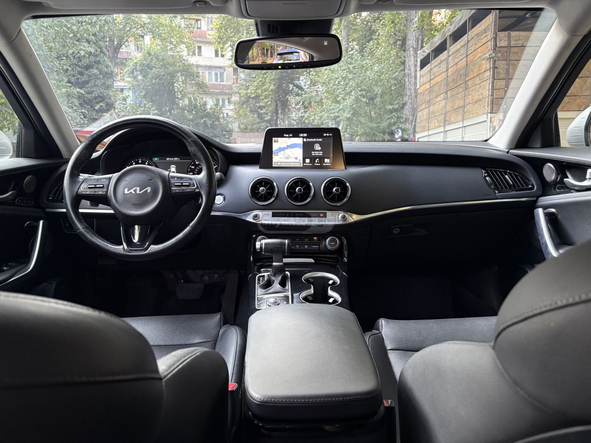 Kia Stinger - фото 7
