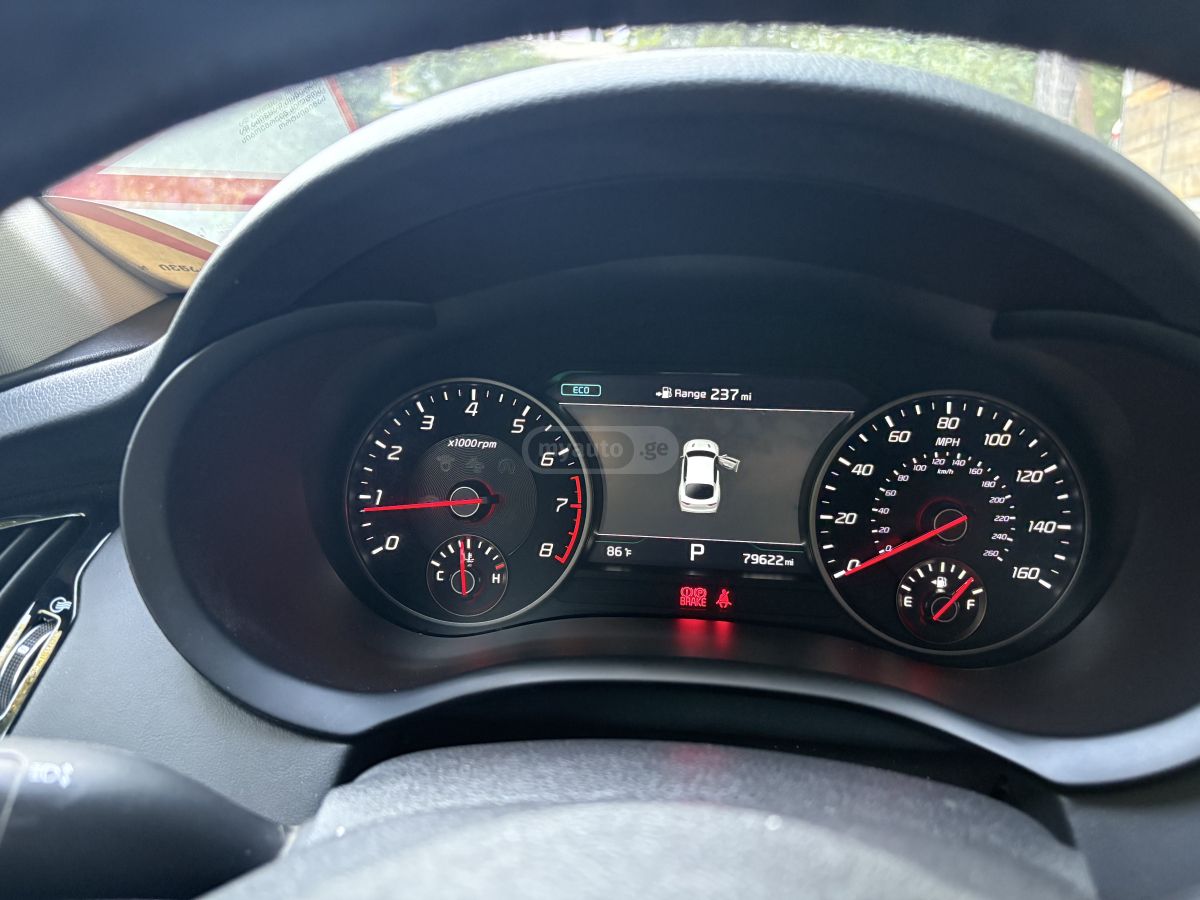 Kia Stinger - фото 8