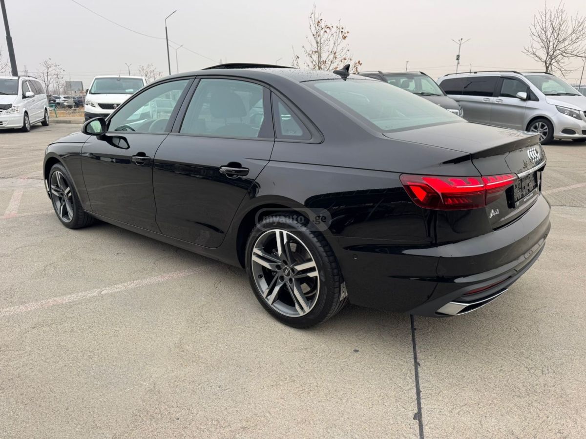 Audi A4 - фото 5