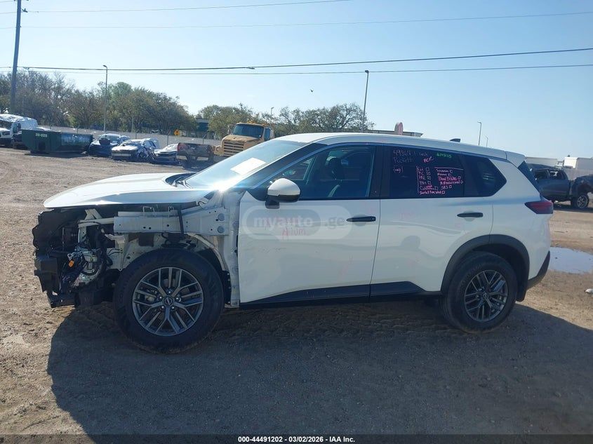 Nissan Rogue 2023 — миниатюра 14