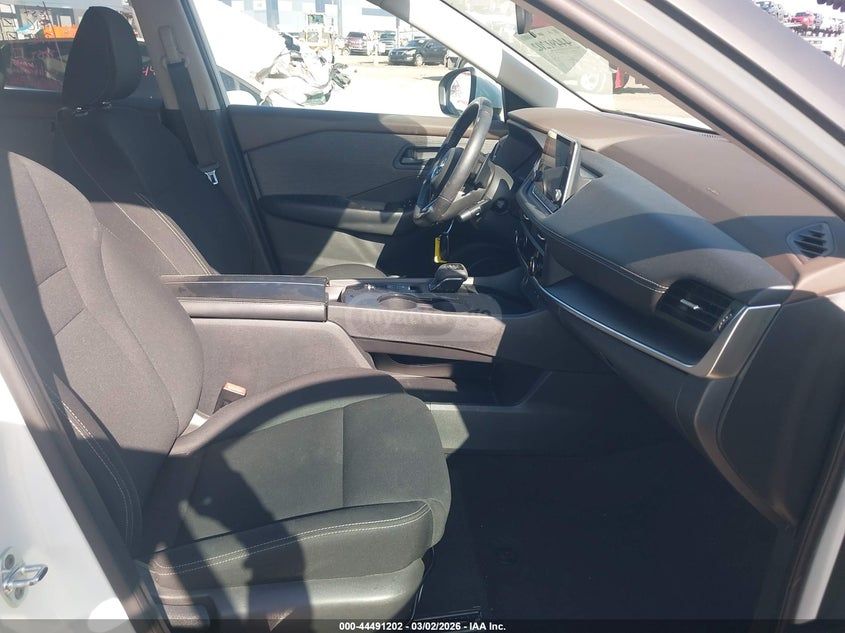 Nissan Rogue 2023 — миниатюра 5