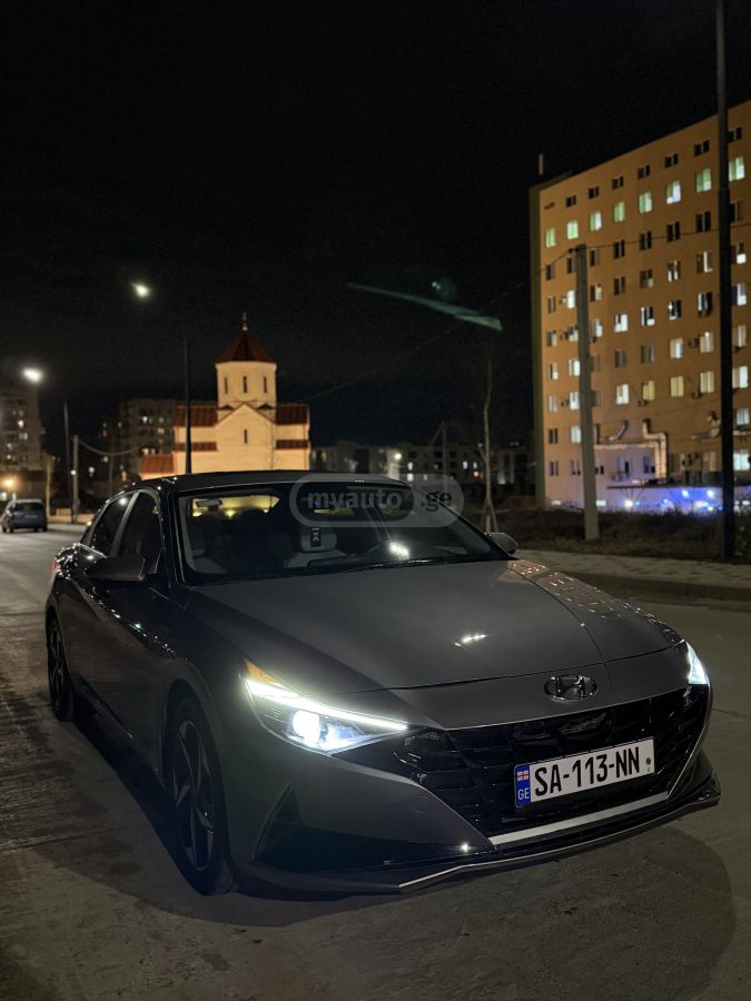 Hyundai Elantra - фото 2