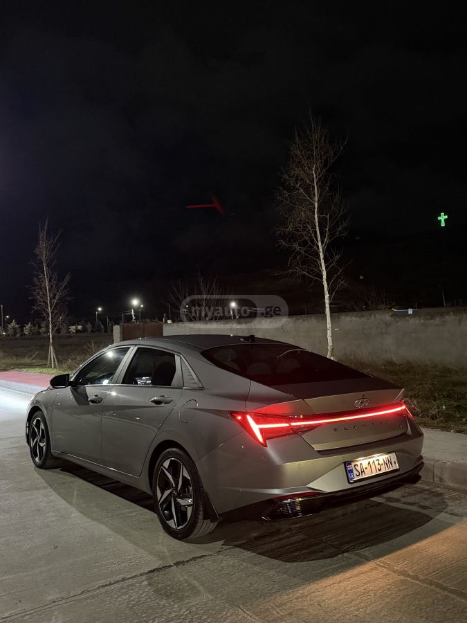 Hyundai Elantra - фото 5