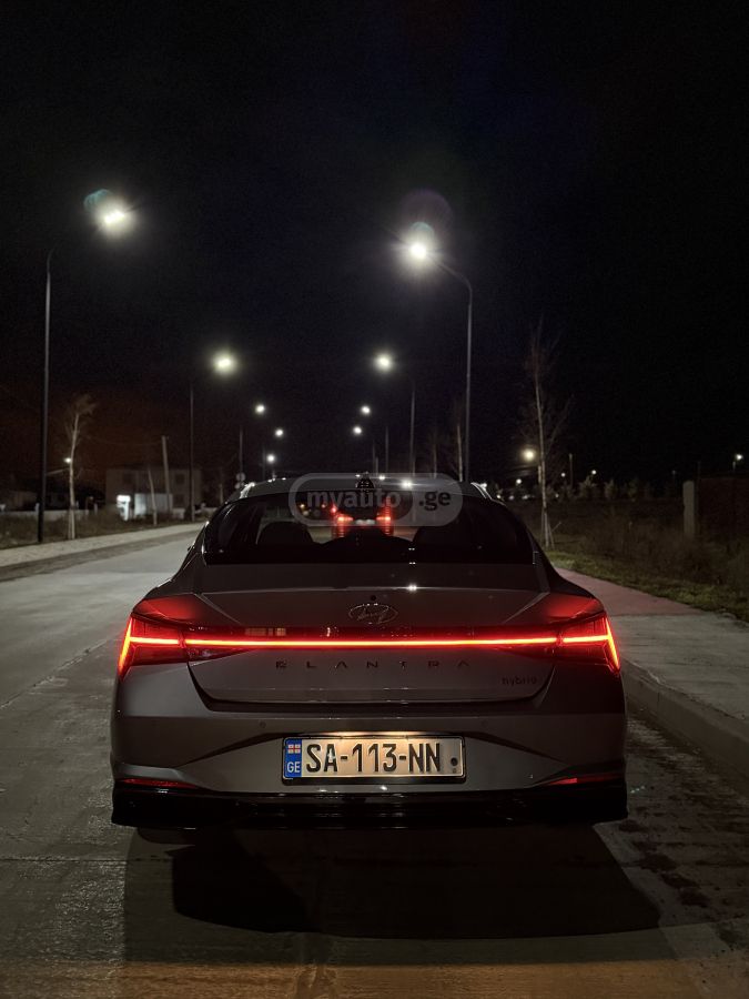 Hyundai Elantra - фото 9