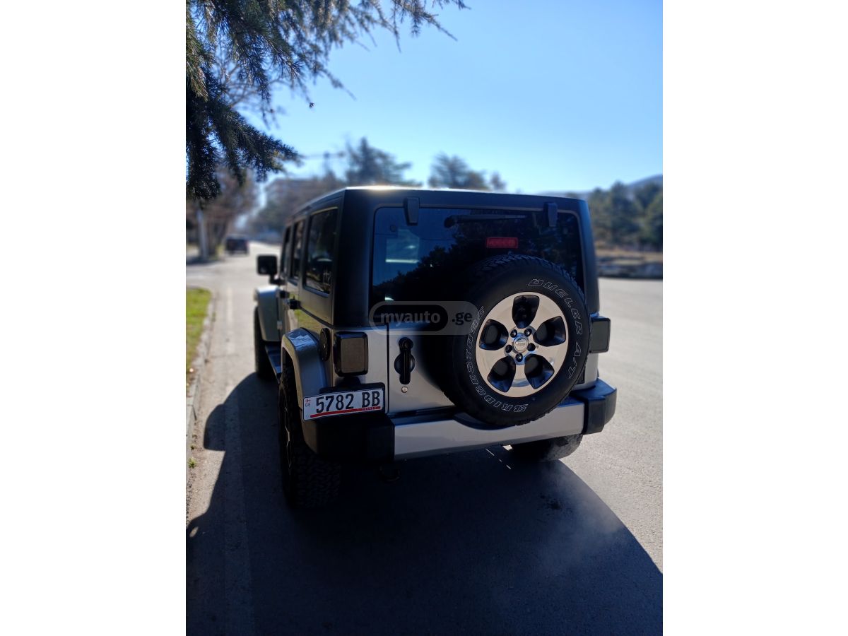 Jeep Wrangler - фото 7