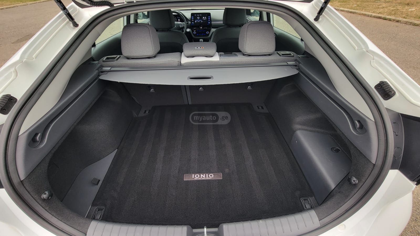 Hyundai Ioniq - фото 14