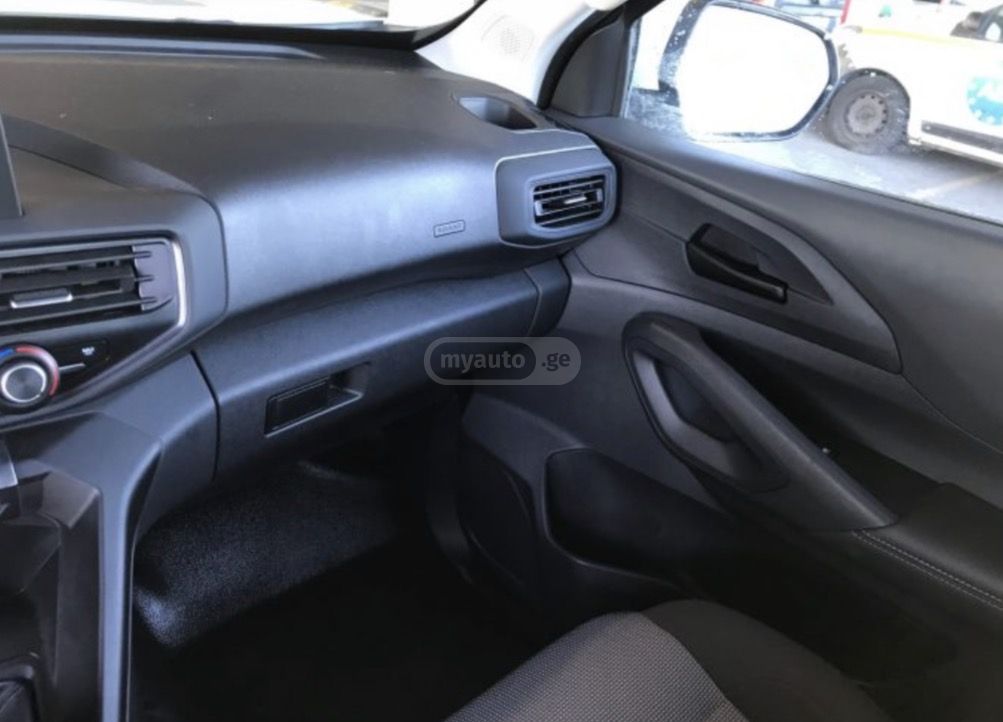 Fiat 500 2024 — миниатюра 11