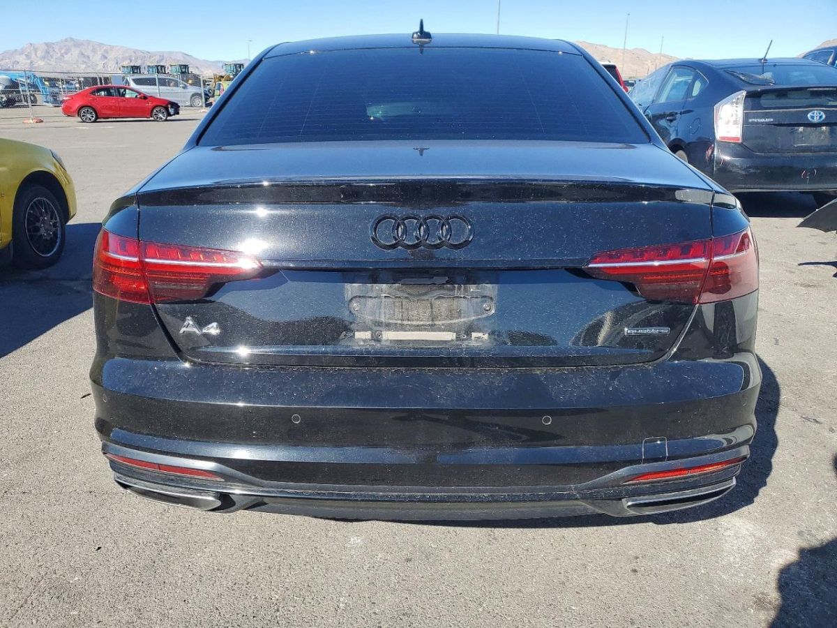 Audi A4 - фото 6