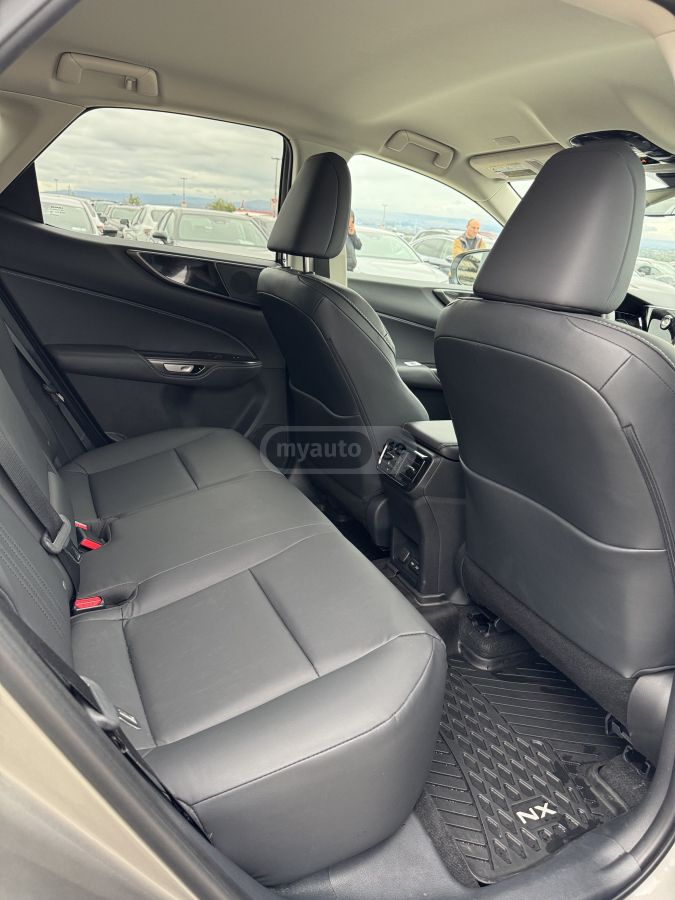 Lexus NX 250 - фото 11