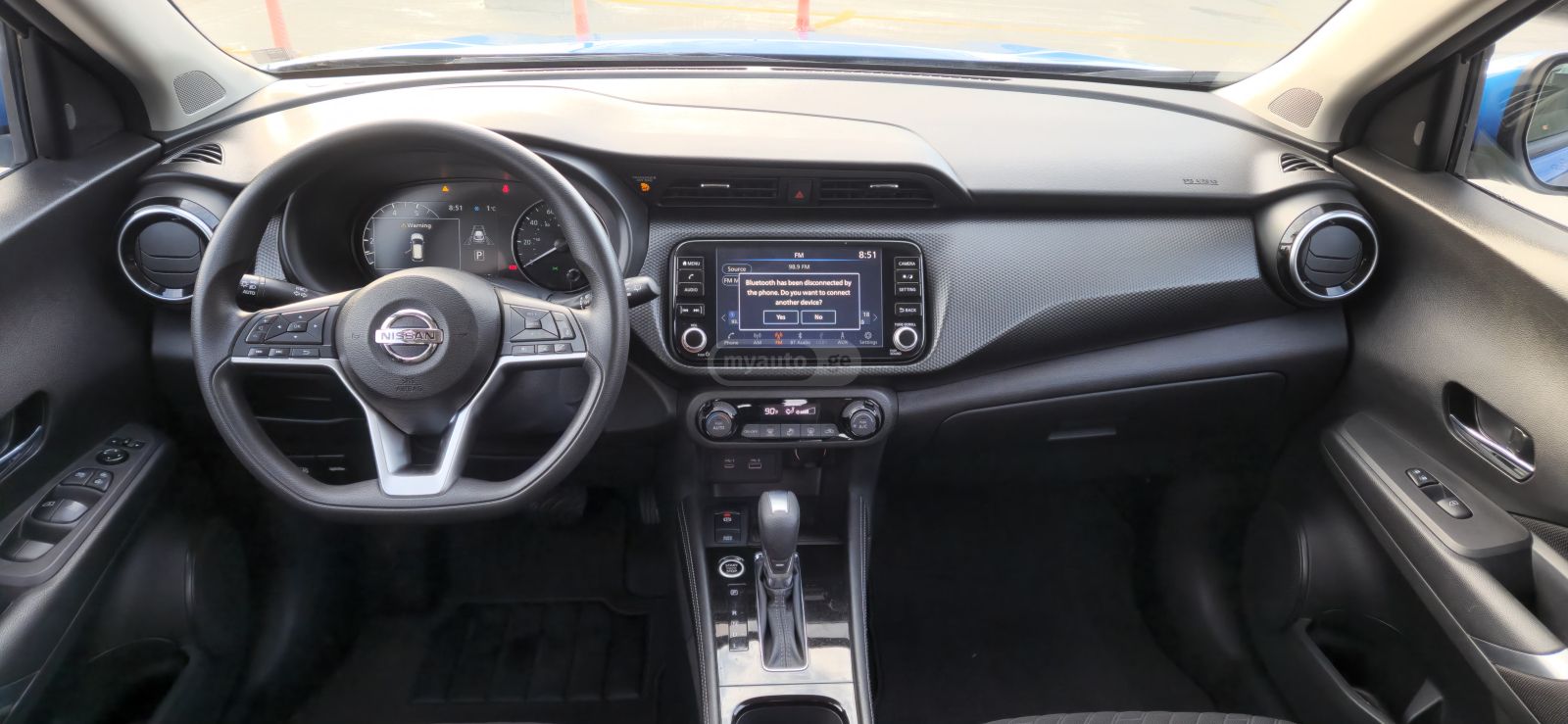 Nissan SV 4dr Front-Wheel Drive CVT — миниатюра 8