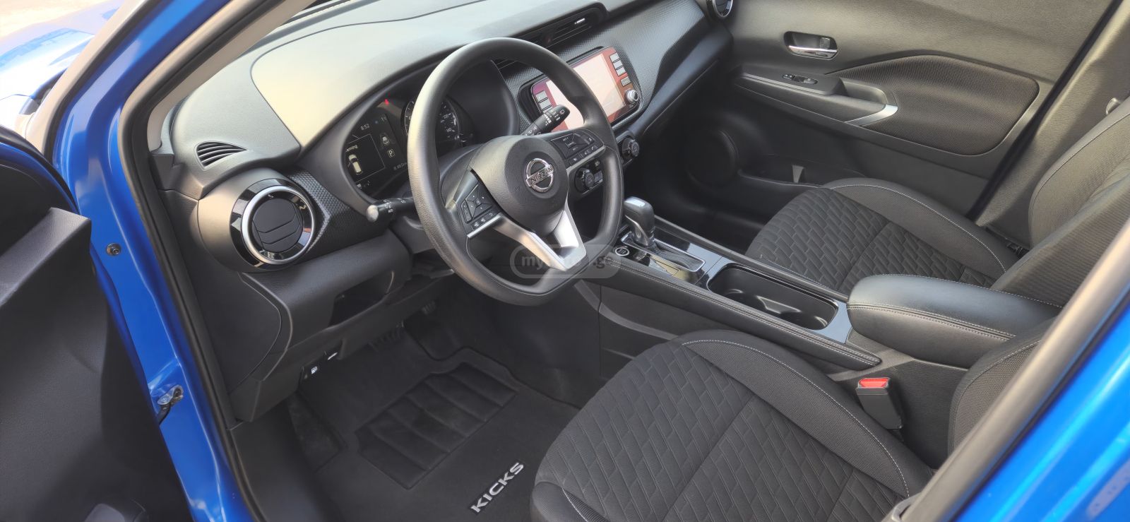 Nissan SV 4dr Front-Wheel Drive CVT — миниатюра 9