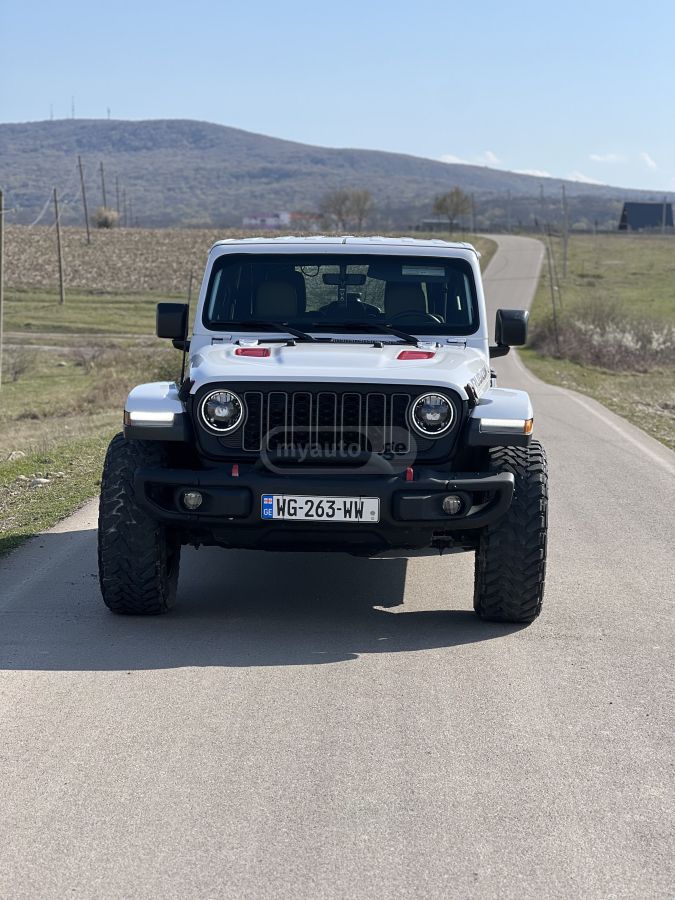 Jeep Wrangler - фото 3