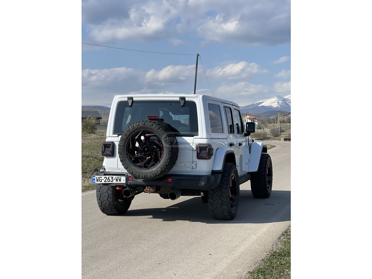 Jeep Wrangler - фото 6