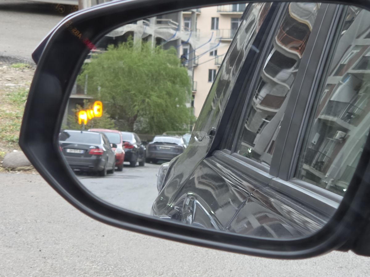 Toyota 4 Runner - фото 14