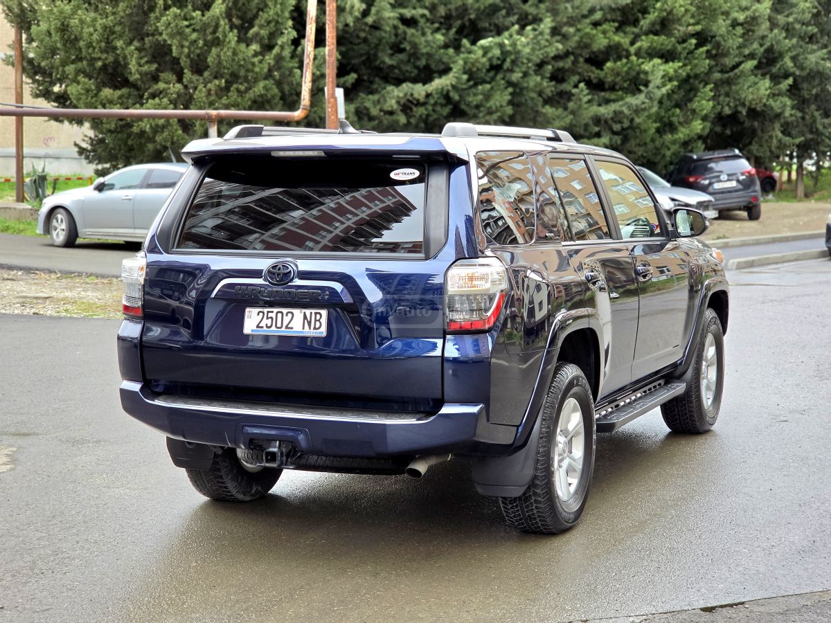 Toyota 4 Runner - фото 4