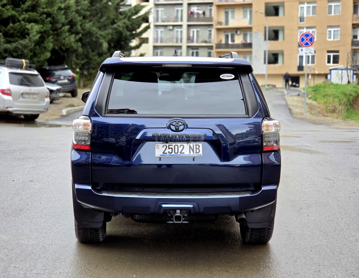 Toyota 4 Runner - фото 5