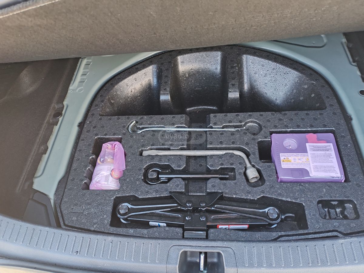 Toyota Corolla - фото 14