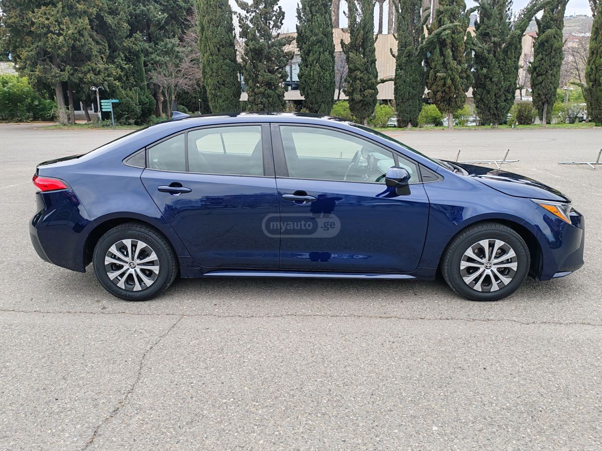 Toyota Corolla - фото 7