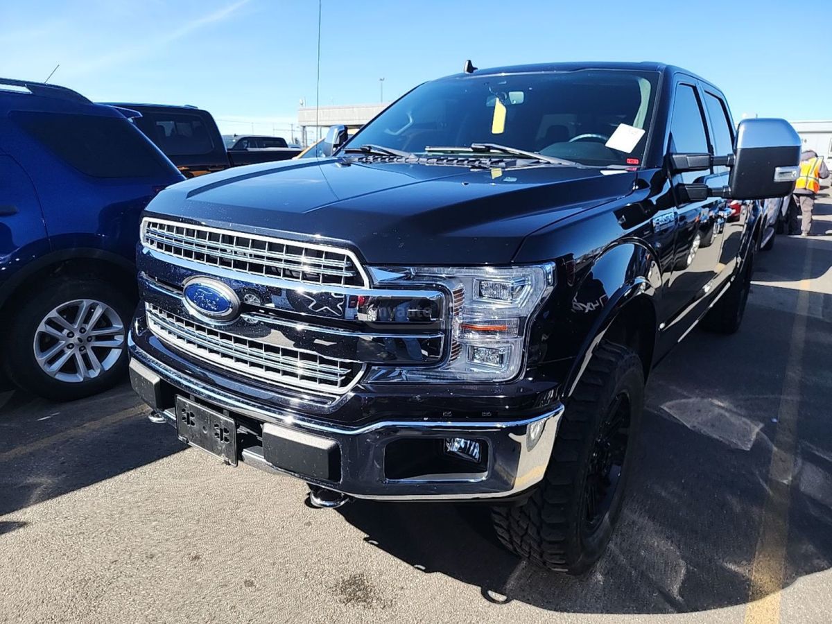 Ford F150 - фото 1