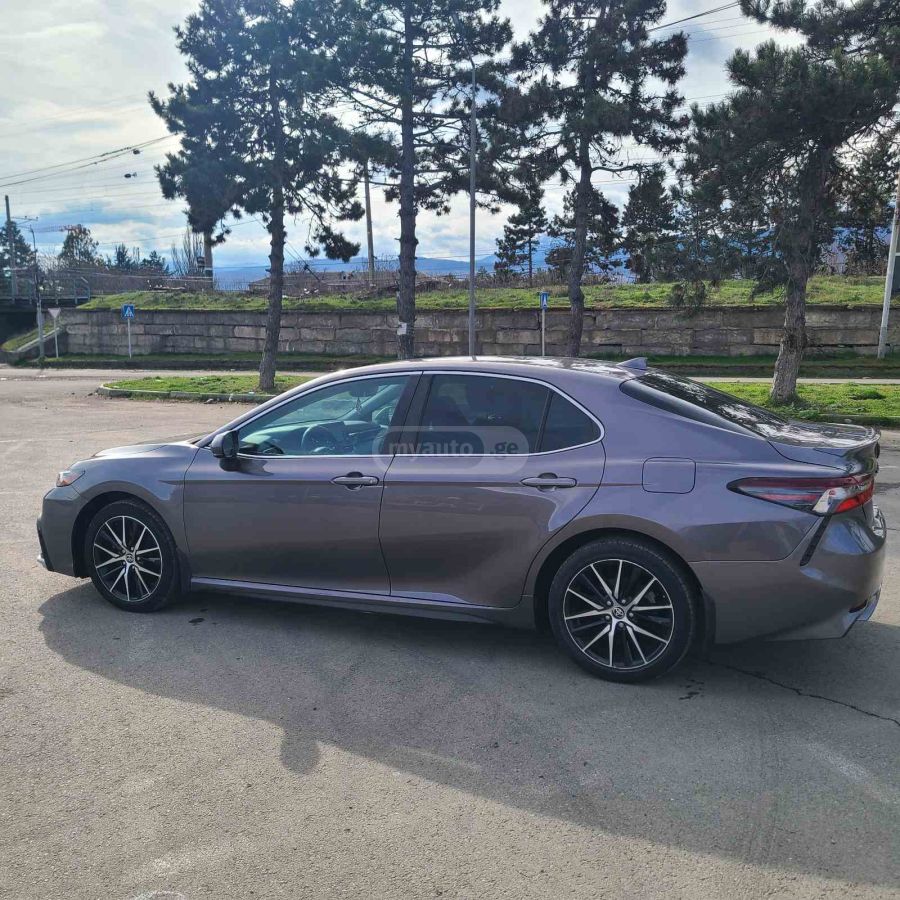 Toyota Camry - фото 7