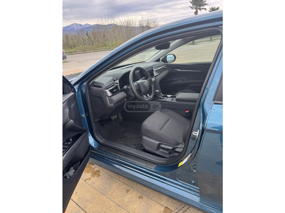 Toyota Camry - фото 10