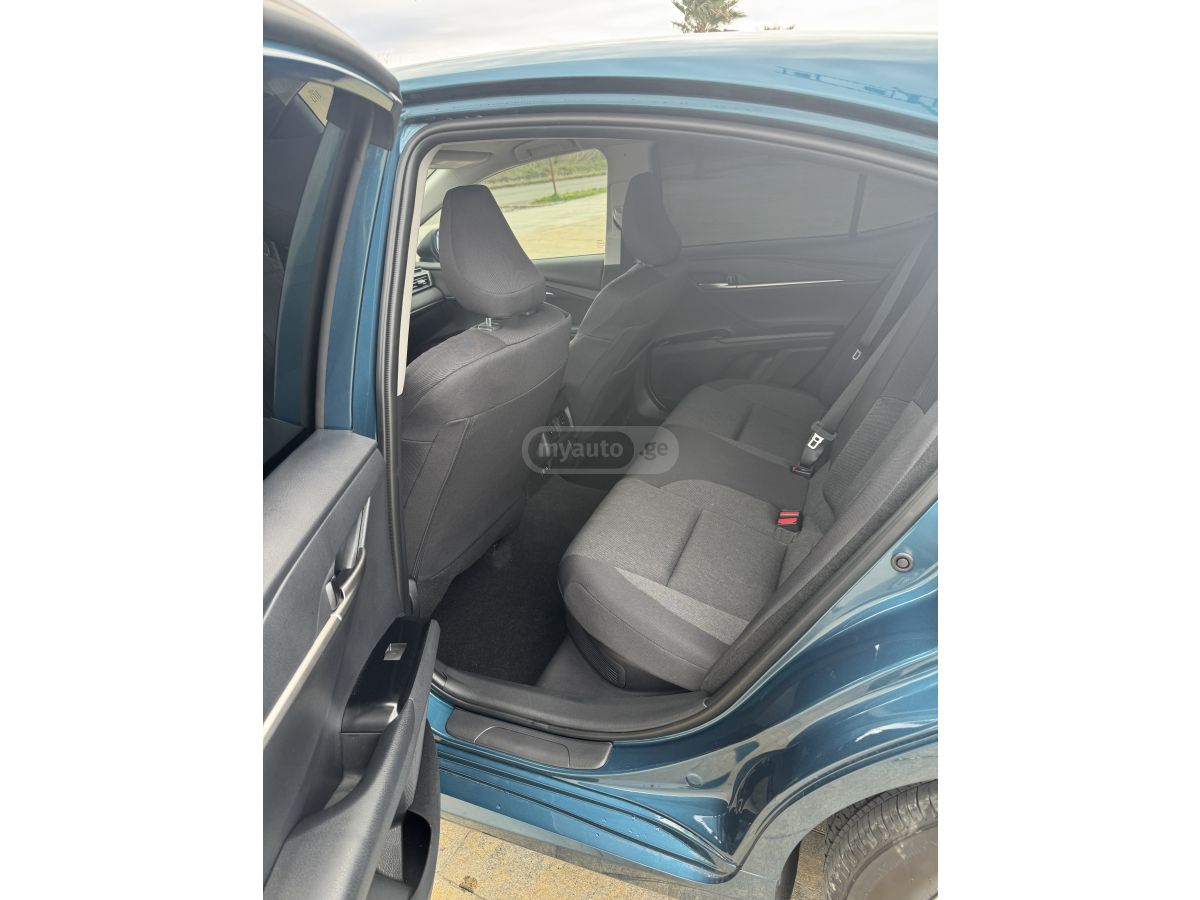 Toyota Camry - фото 11