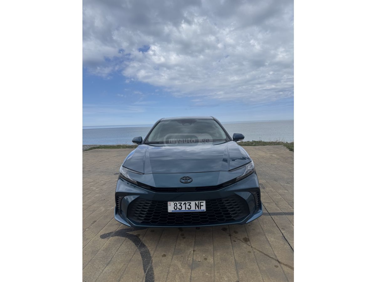 Toyota Camry - фото 6