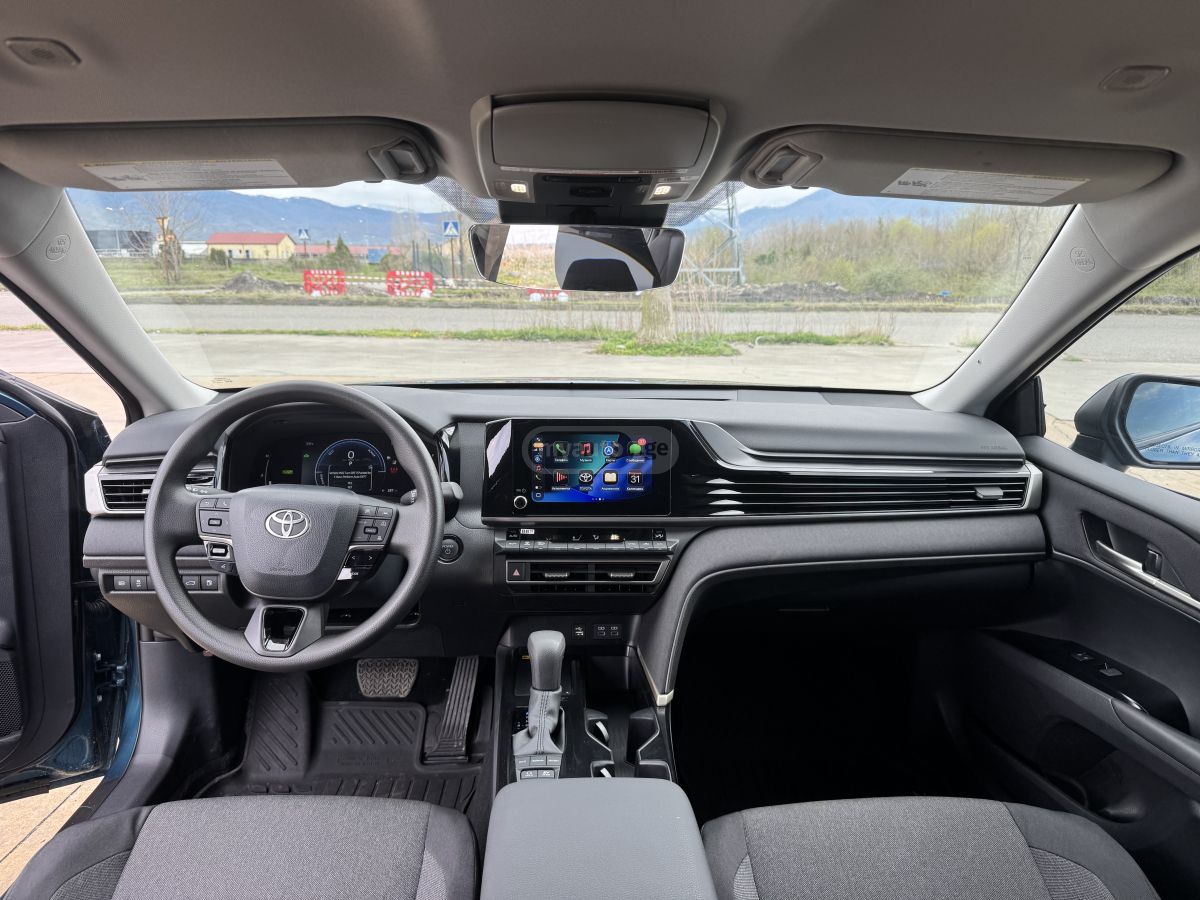 Toyota Camry - фото 9