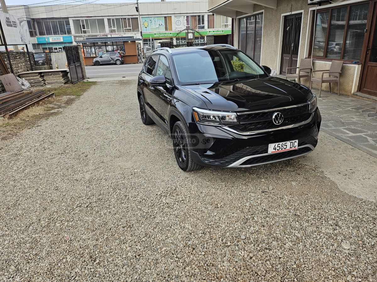 Volkswagen Taos - фото 1