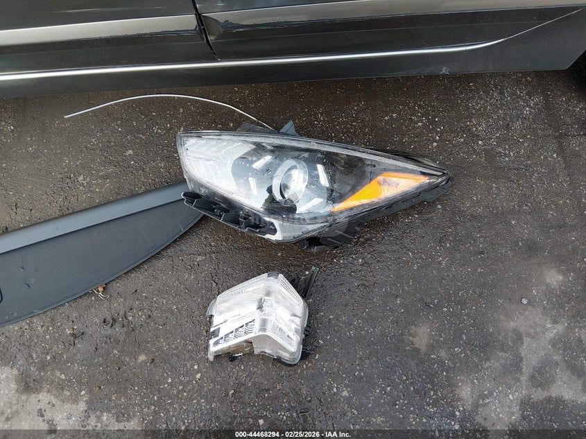 Kia Niro - фото 10