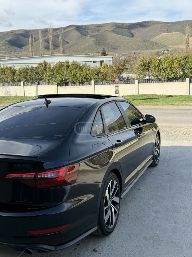 Volkswagen Jetta - фото 5