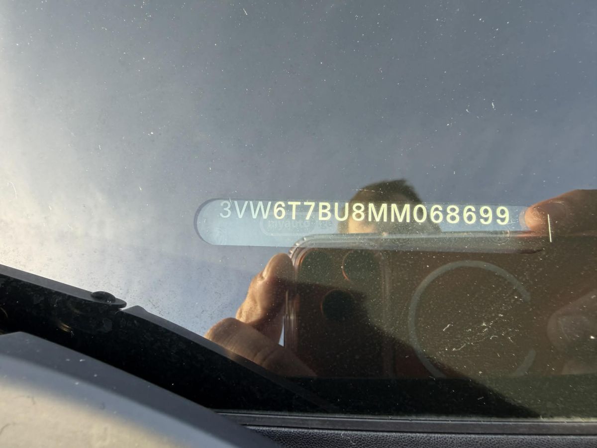 Volkswagen Jetta - фото 7