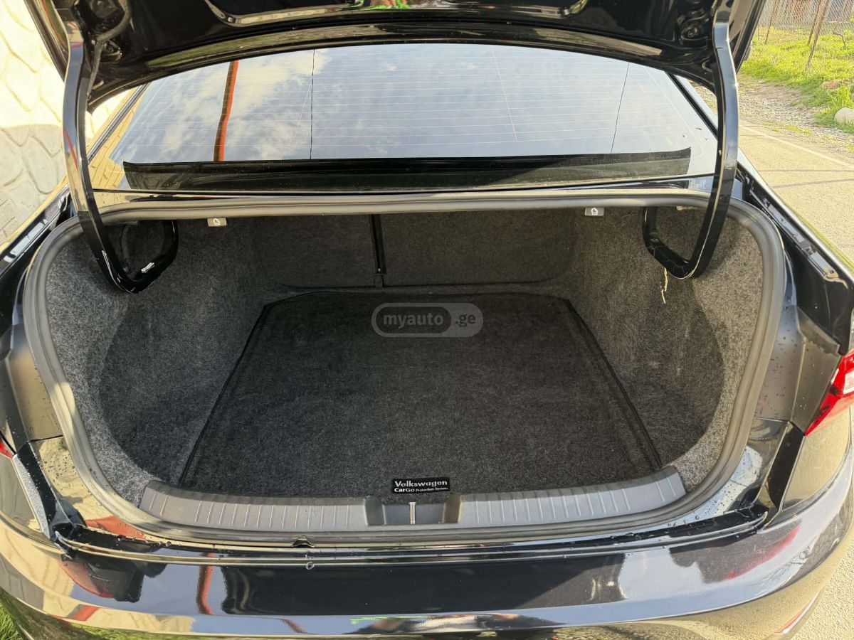 Volkswagen Jetta - фото 8