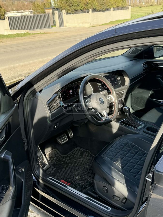 Volkswagen Jetta - фото 9