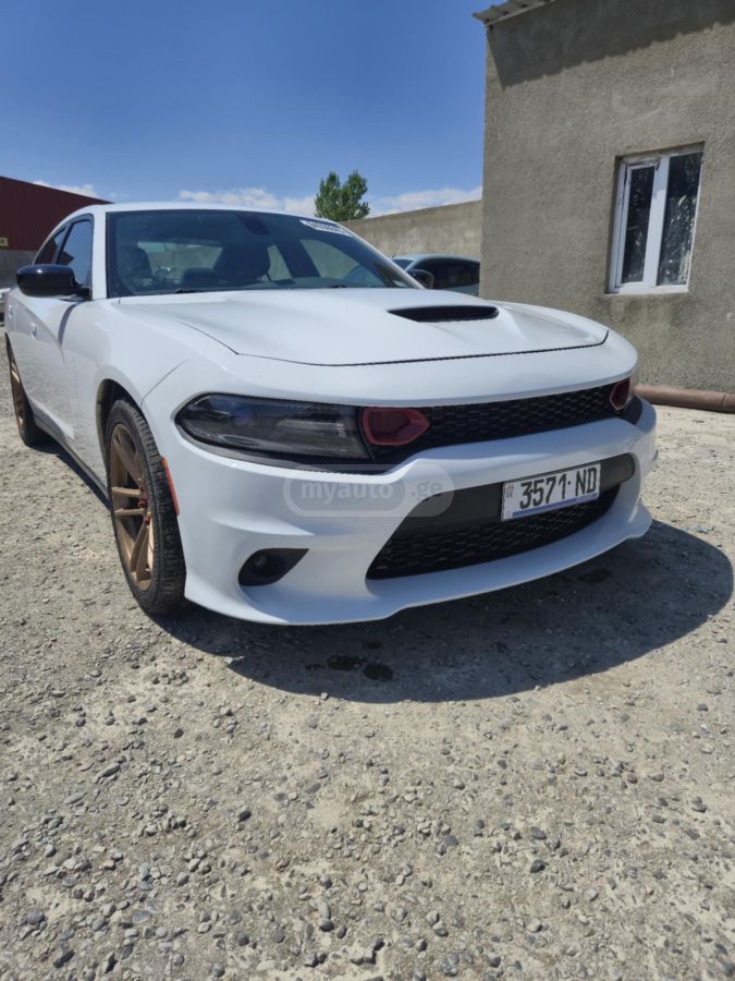 Dodge Charger - фото 1
