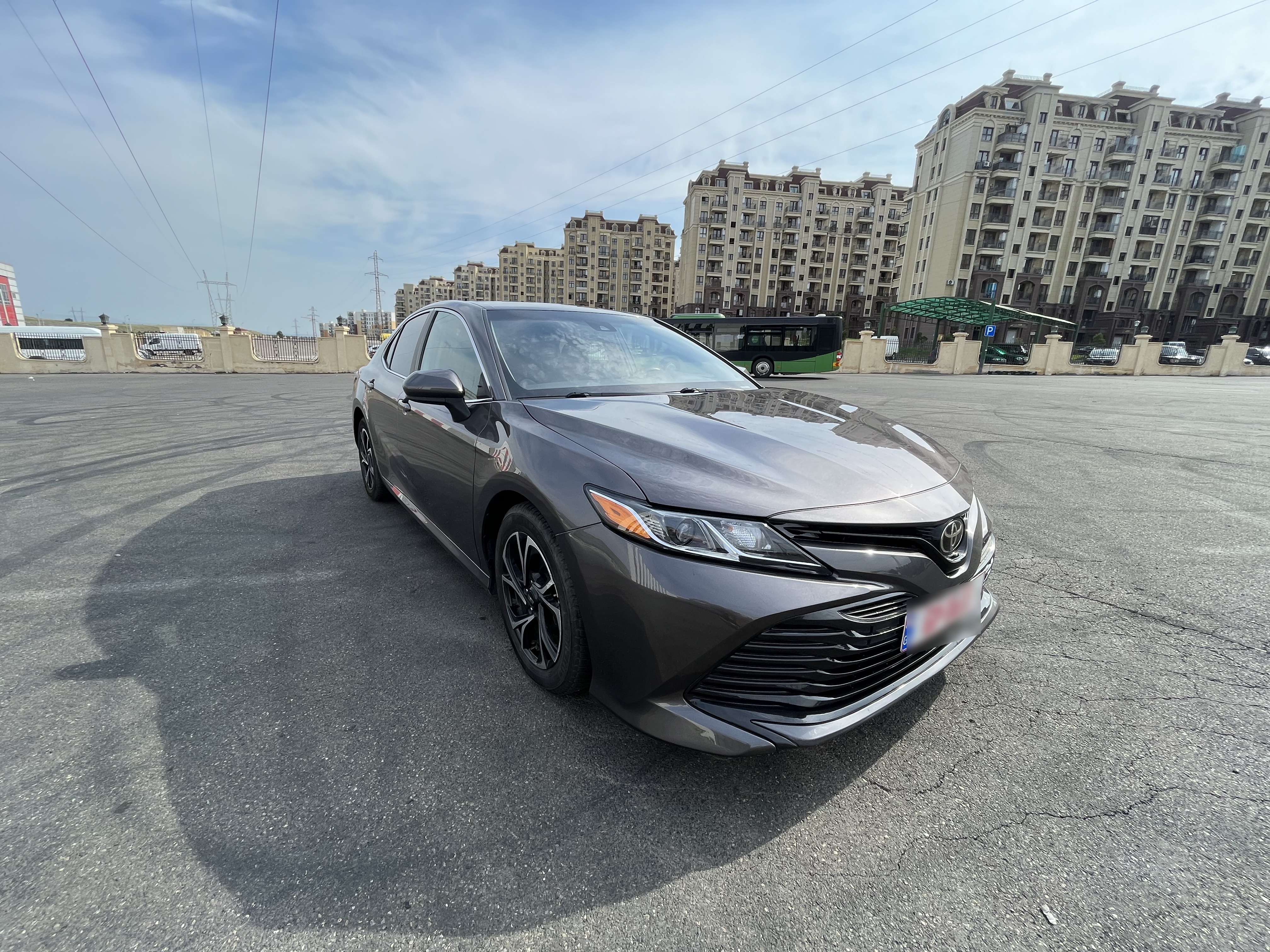 Toyota Camry - фото 2