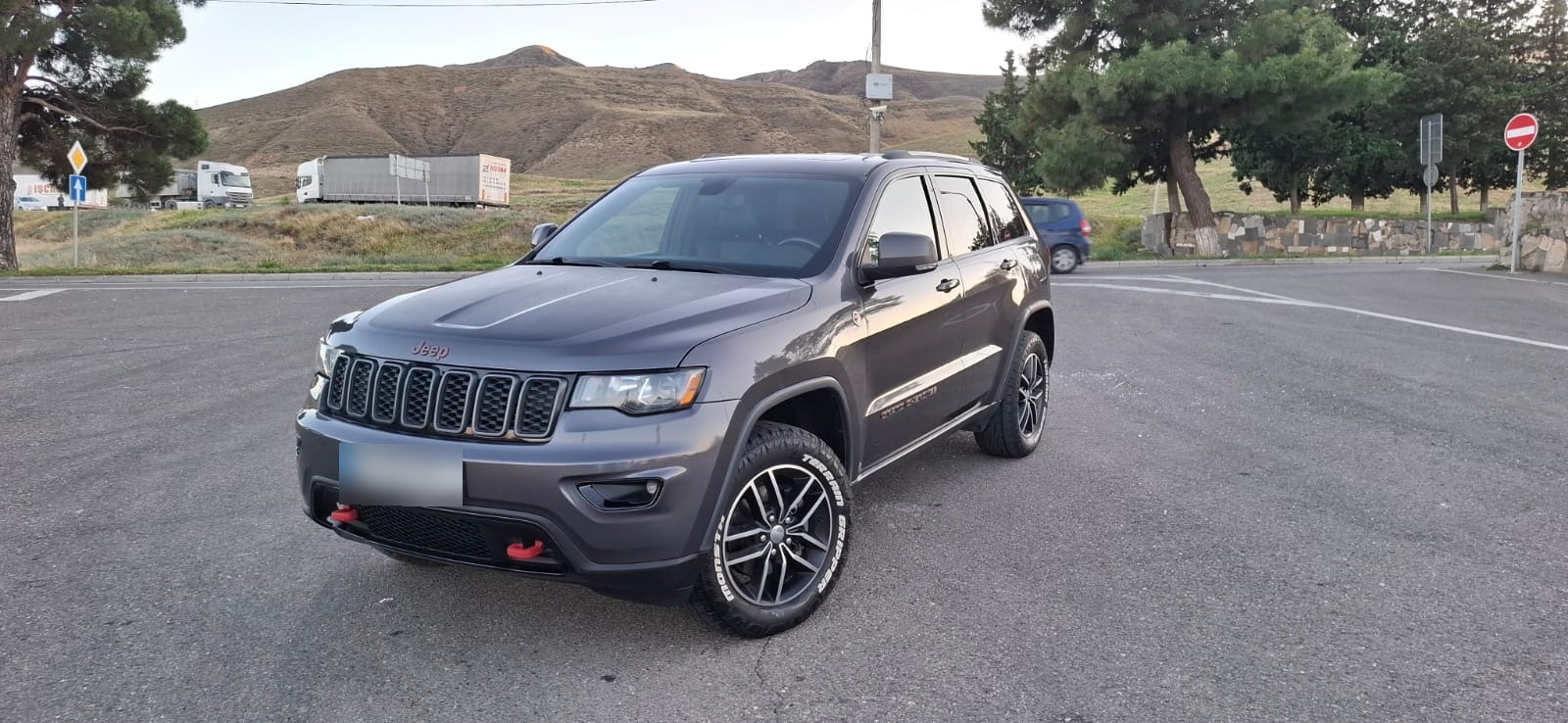 Jeep Grand Cherokee - фото 2