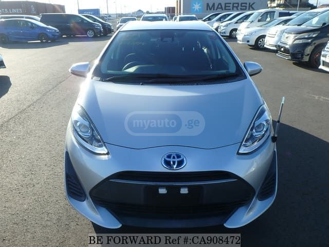 Toyota Aqua - фото 7