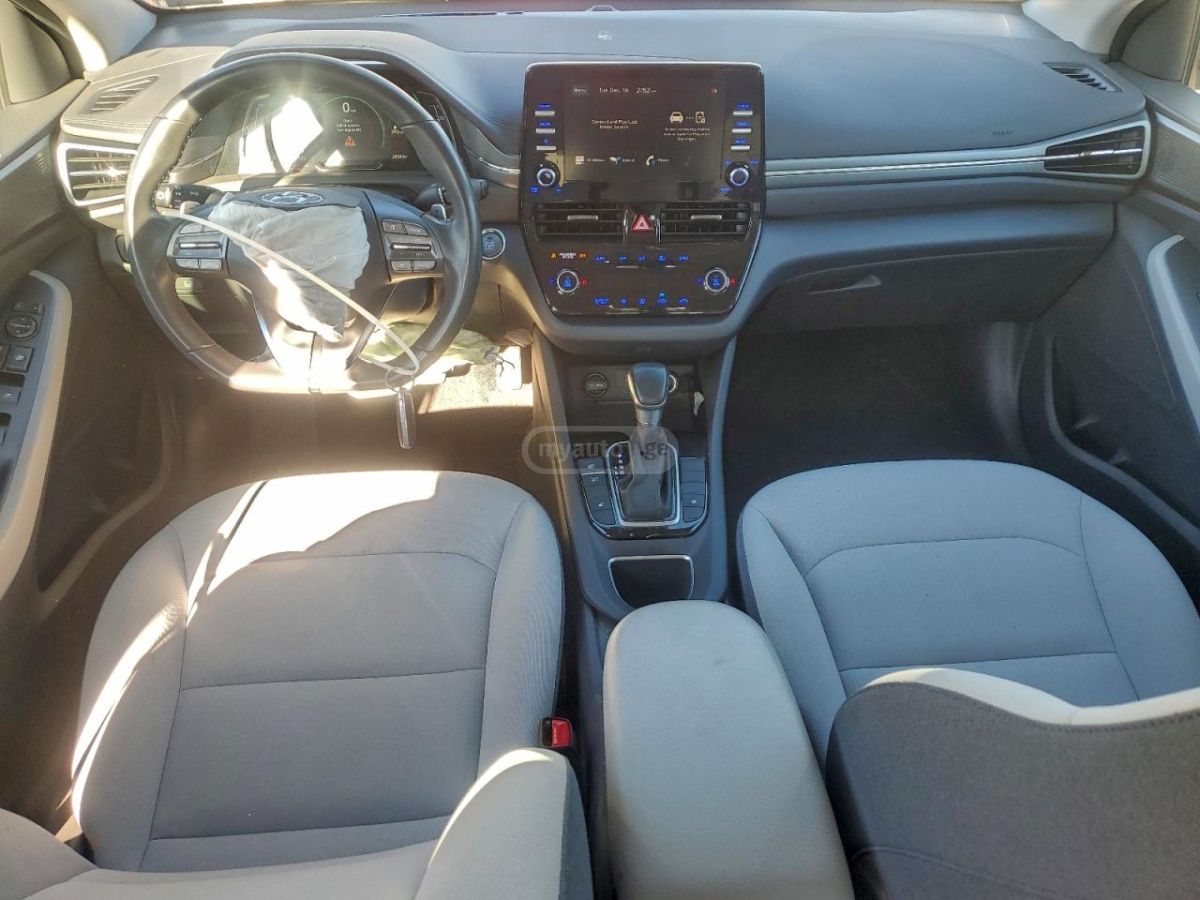 Hyundai IONIQ SEL — миниатюра 10