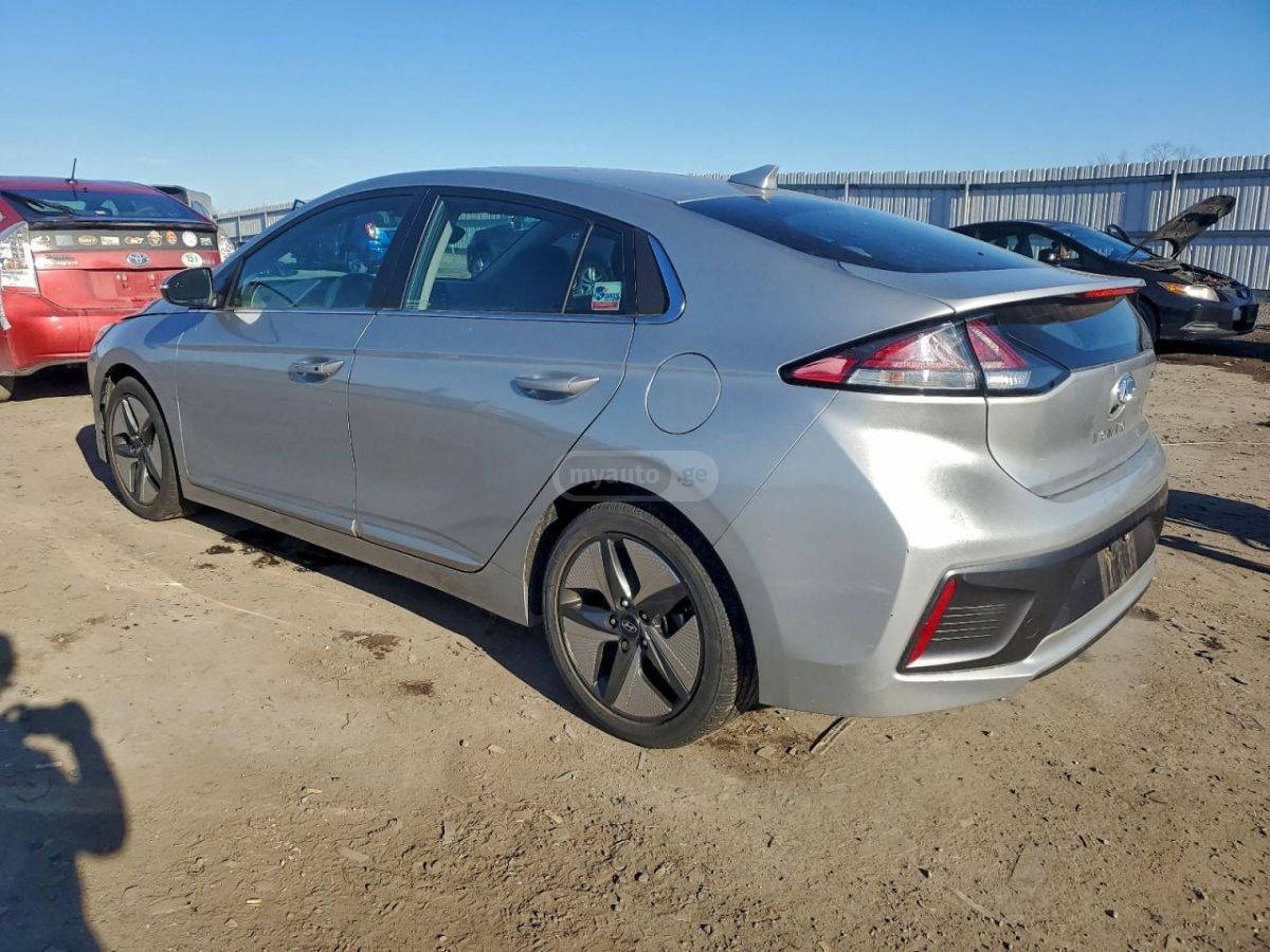 Hyundai IONIQ SEL — миниатюра 3