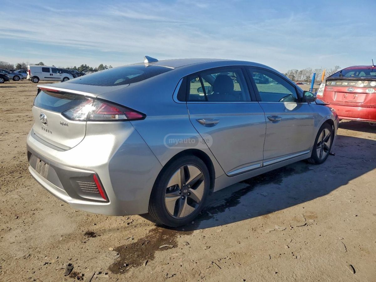 Hyundai IONIQ SEL — миниатюра 5